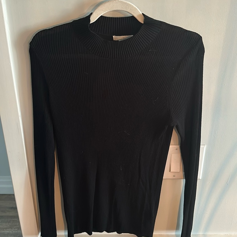 H&M Lightweight Mock Neck Top
